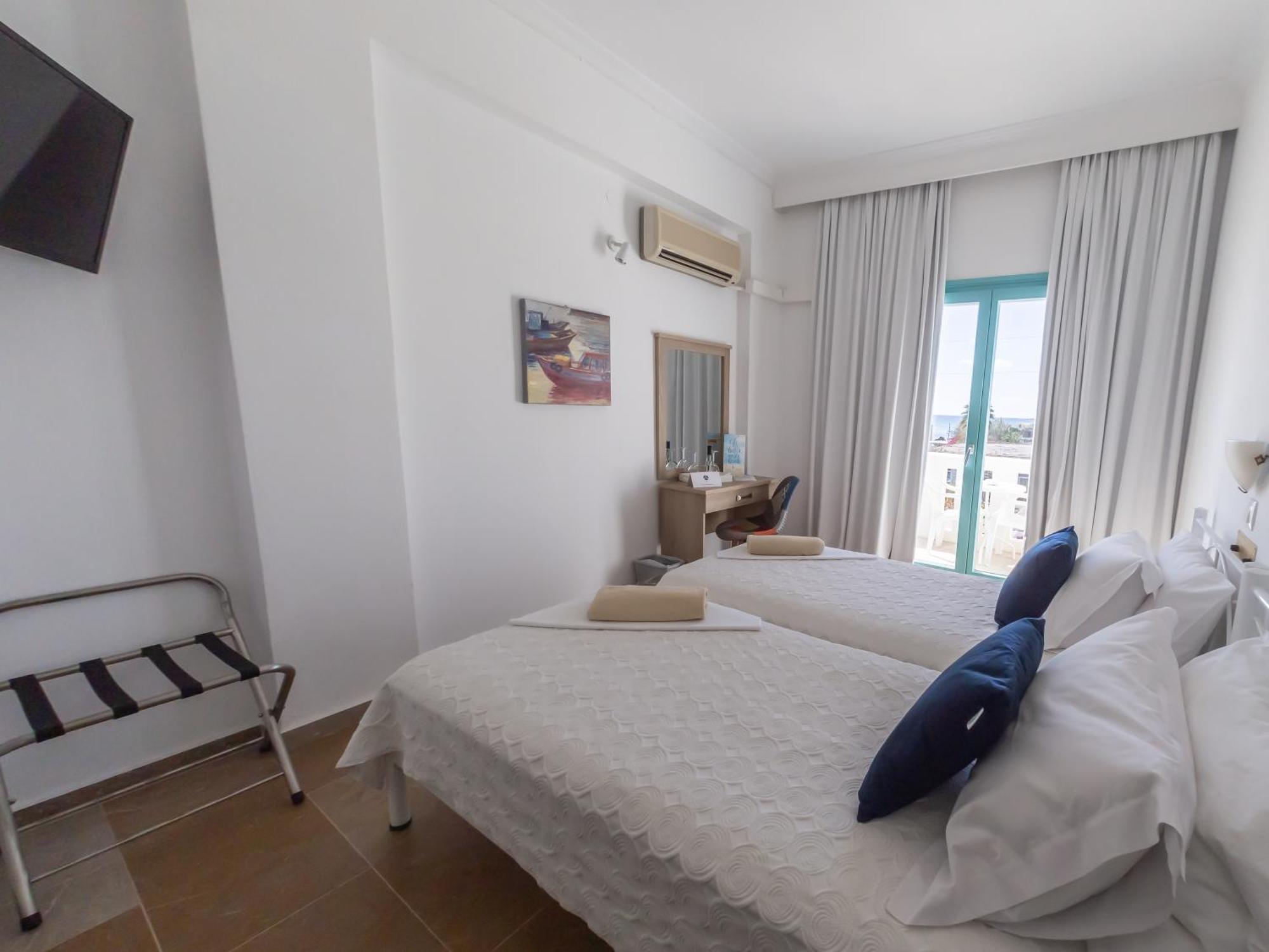 Amaryllis Beach Hotel 흐리시 악티 객실 사진